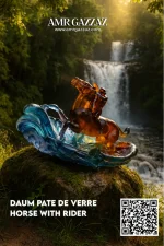 ⁦تمثال حصان وفارس زجاجي بات دو فير من دوم⁩ - الصورة ⁦5⁩