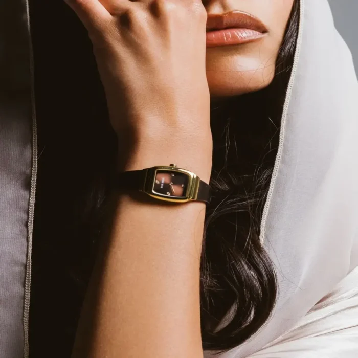 ⁦ساعة نوفيا بني فاخرة بتصميم راقٍ للاستخدام اليومي من فيامون⁩ - الصورة ⁦4⁩