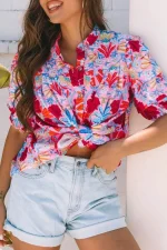 ⁦بلوزات بأزرار وأكمام منفوخة مزينة بالزهور⁩ - الصورة ⁦3⁩