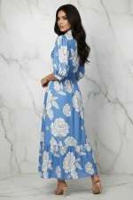⁦فستان أزرق سماوي مزين بالزهور⁩ - الصورة ⁦3⁩